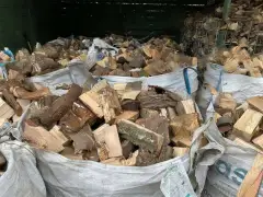 Seasoned Hardwood Firewood Logs